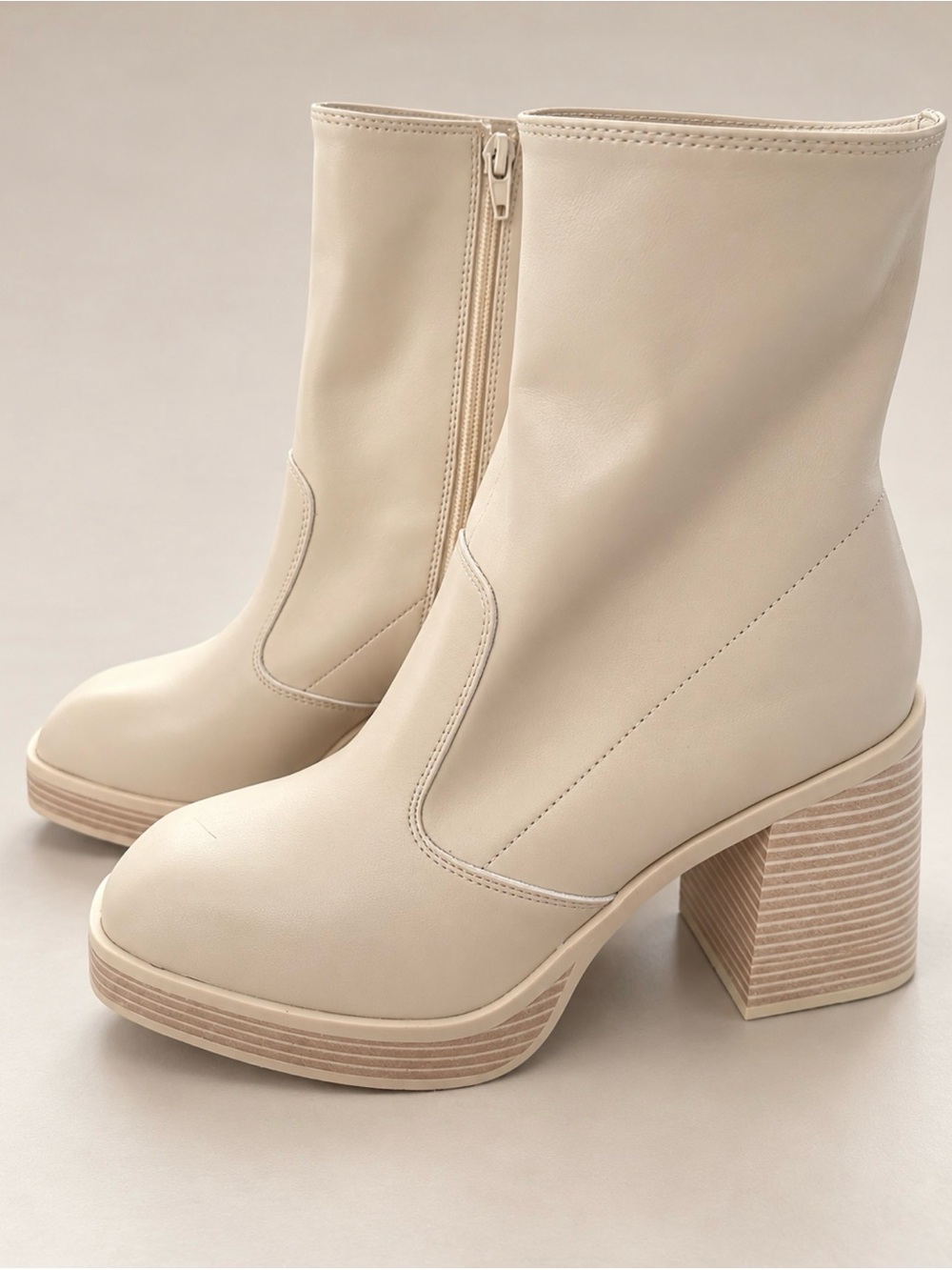 MIA NWOT Neutral Cream Block Heel Ankle Boots